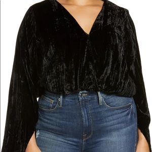 Good American bodysuit size 5.  ( XXL )